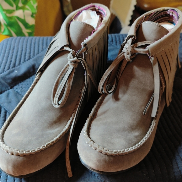 362 Women's Fringe Ankle Boot Avid - Picture 3 of 8